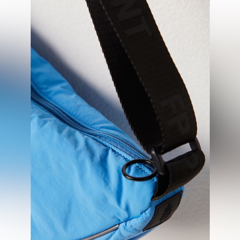 NWT Free people Blue Crossbody Bag with Black Strap-NEW with tags - Picture 4 of 6